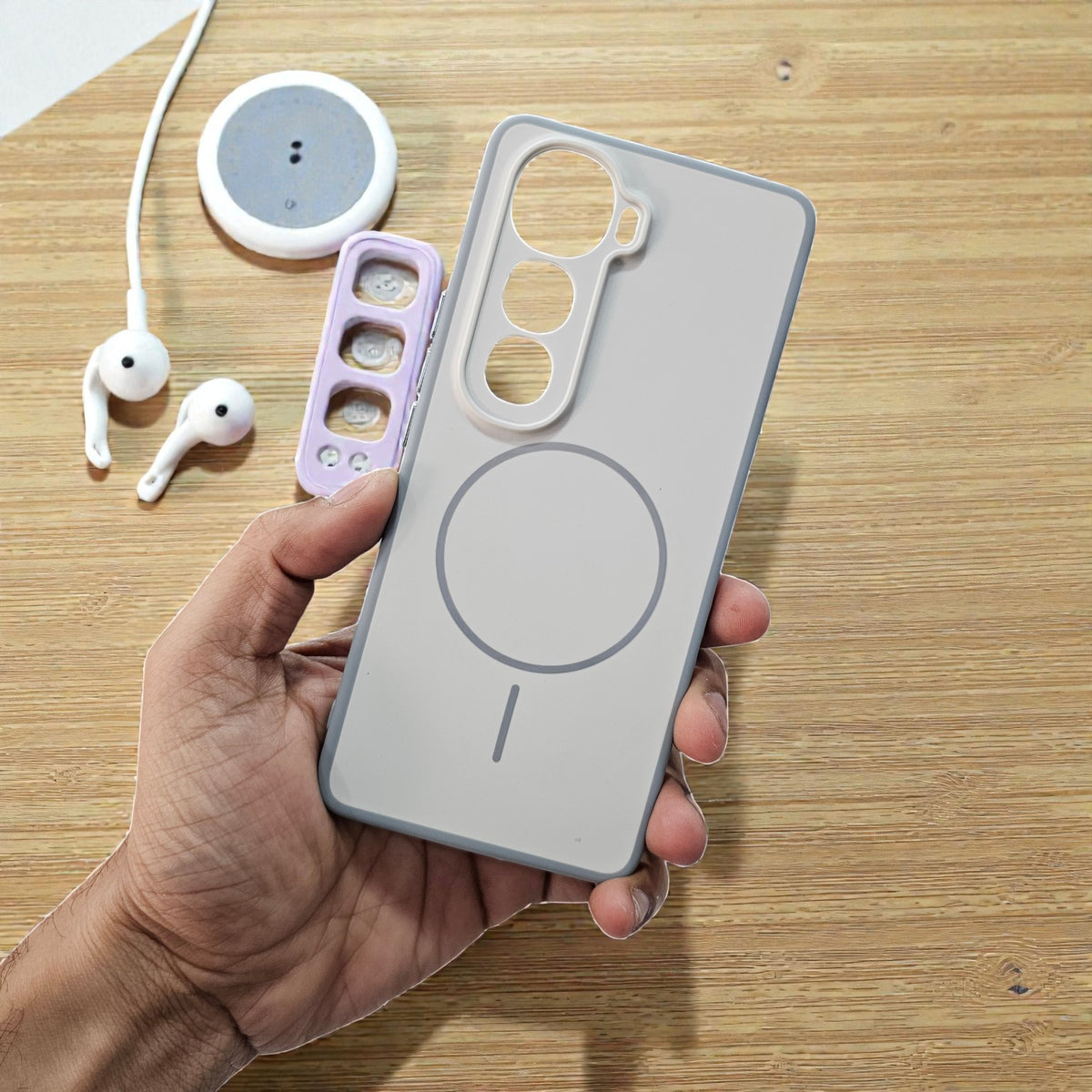 Vivo Y400 Pro 5g Premium Magsafe Printed Candy Color Back Case - Cream White