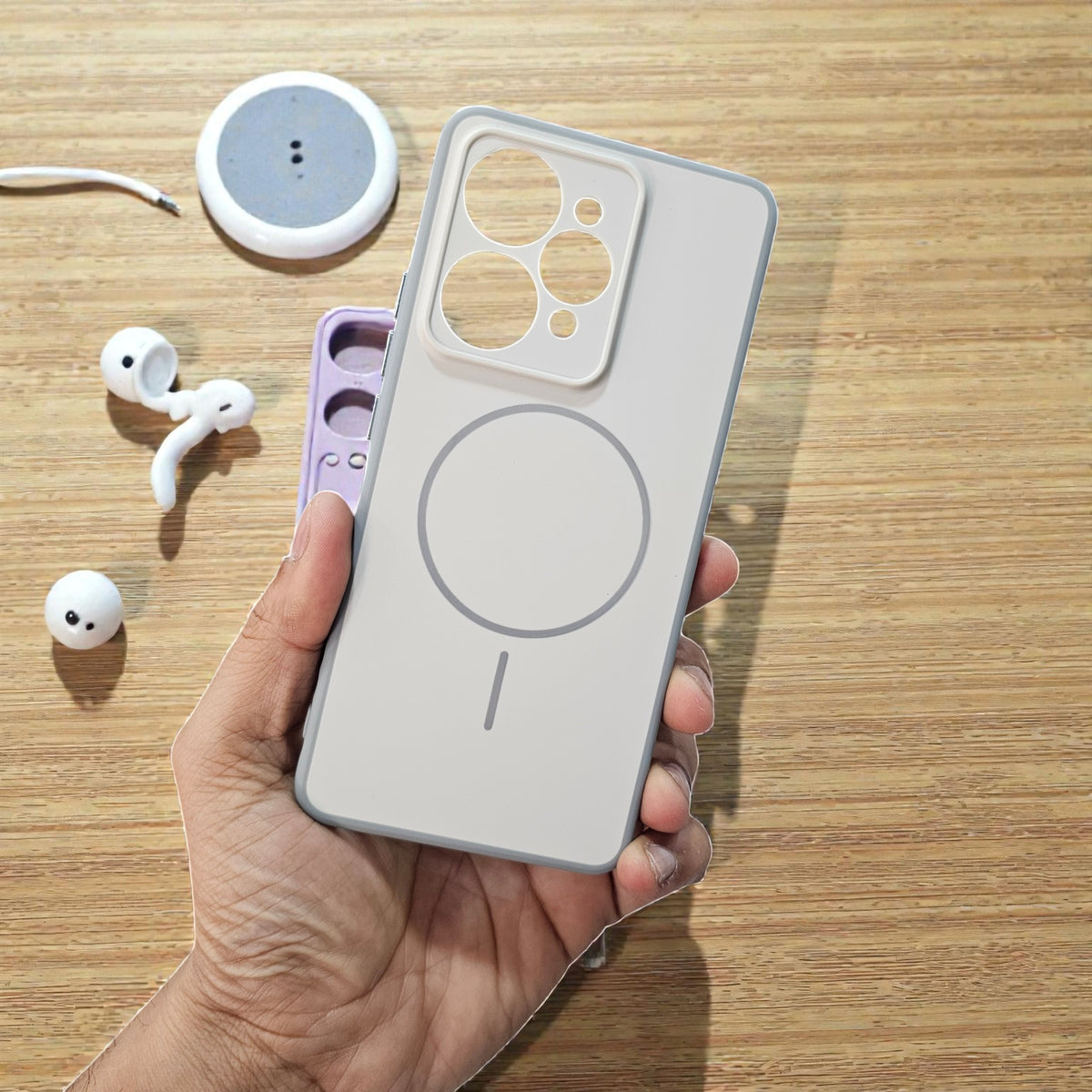 Realme 15 Pro 5g Premium Magsafe Printed Candy Color Back Case - Cream White