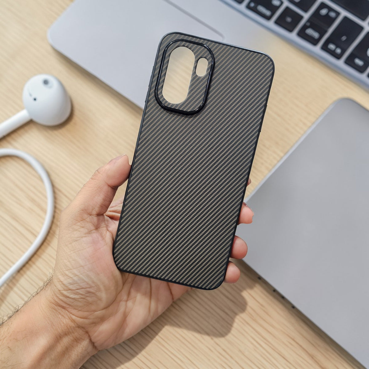 OnePlus 15R 5g Premium Carbon Fiber Back Case Cover - Brown