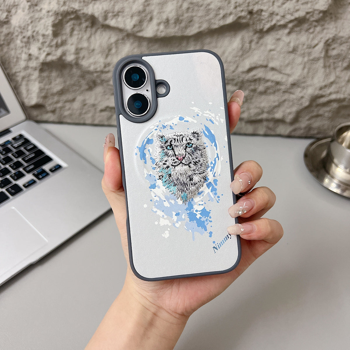 Apple iPhone 16 Plus Premium US POLO Assn. Embroidery Leather case with Magsafe  - Tiger 2